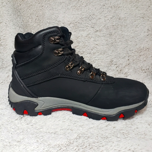 SwissGear Other - SwissGear Black Hiking Boots